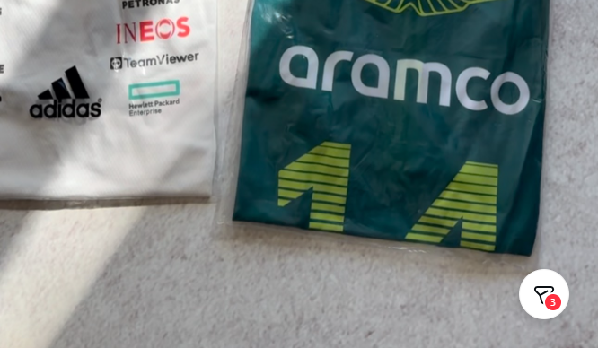 Remera Aston Martin Aramco F1
